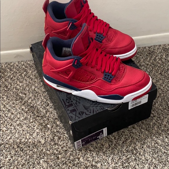 Jordan 4s - Picture 3 of 3